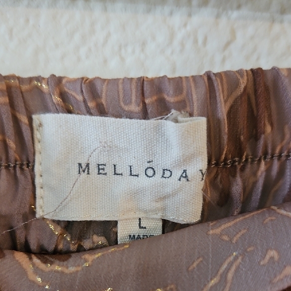 MELLODAY High-Low Layered Skirt in Brown - Picture 2 of 3